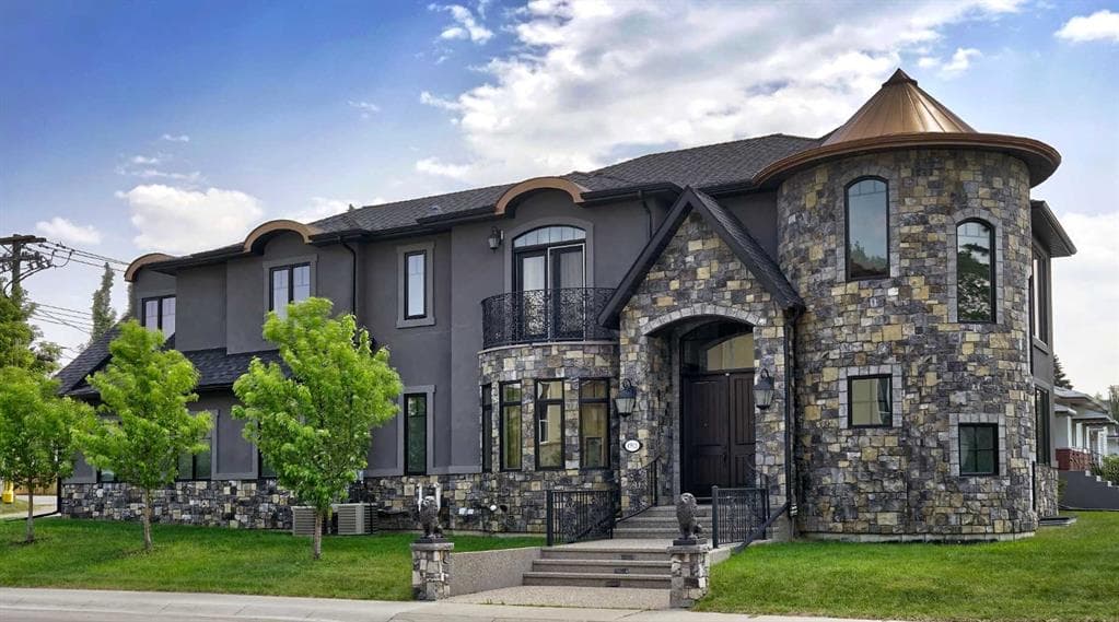 5-bed Detached for sale at 1911 13 Avenue NW, Calgary
