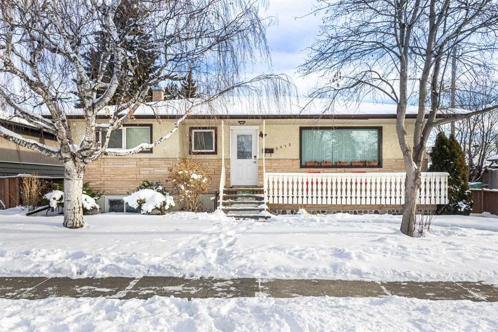 5-bed Detached for sale at 2812 24 Street NW, Calgary