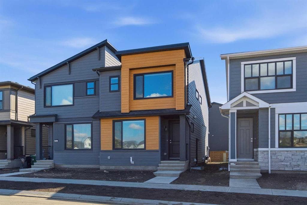 3-bed Semi-detached for sale at 107 Royston Way NW, Calgary