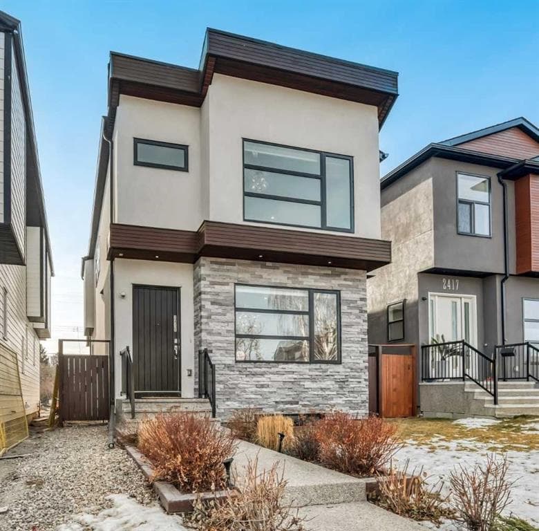 4-bed Detached for sale at 2415 25 Avenue NW, Calgary