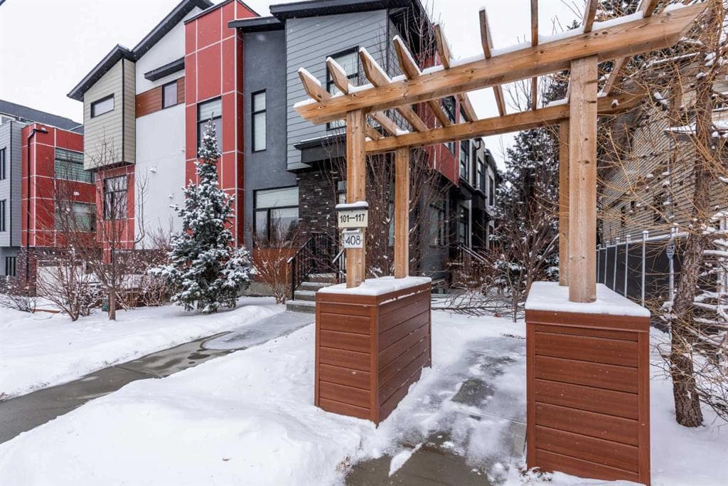 3-bed Townhouse for sale at 107, 408 27 Avenue NE, Calgary