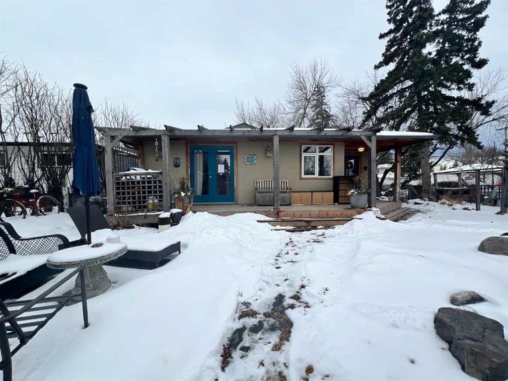 4-bed Detached for sale at 29 Windermere Road SW, Calgary