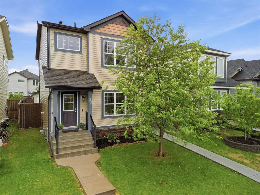 4-bed Detached for sale at 35 Covecreek Place NE, Calgary