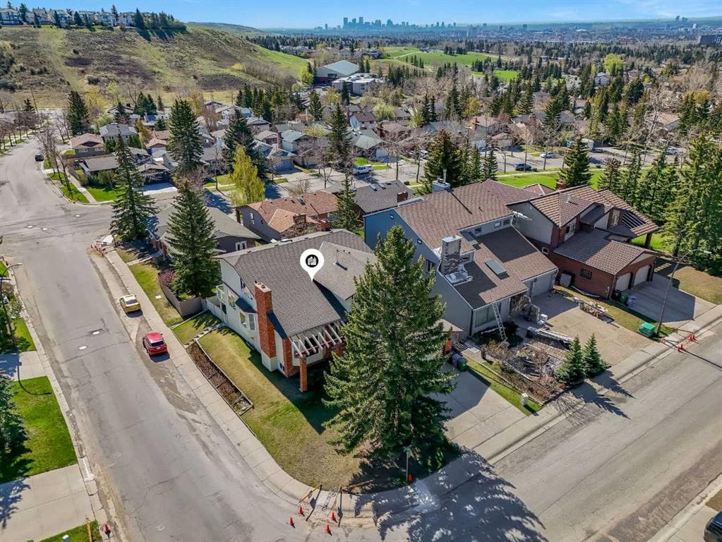 7-bed Detached for sale at 4 Edgehill Crescent NW, Calgary