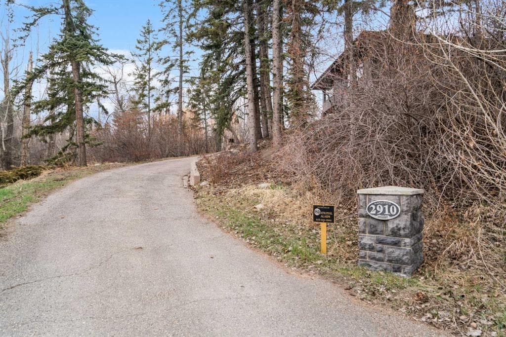 5-bed Detached for sale at 2910 Marquette Street SW, Calgary