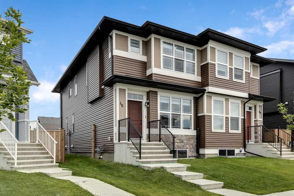 3-bed Semi-detached for sale at 46 Creekstone Path SW, Calgary