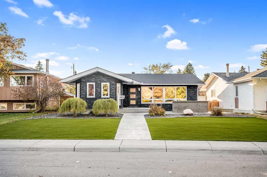 4-bed Detached for sale at 10012 Willowview Road SE, Calgary