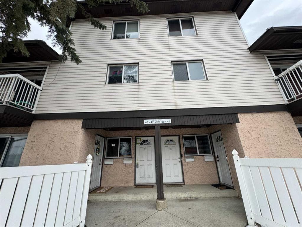 3-bed Townhouse for sale at 47, 3705 Fonda Way SE, Calgary