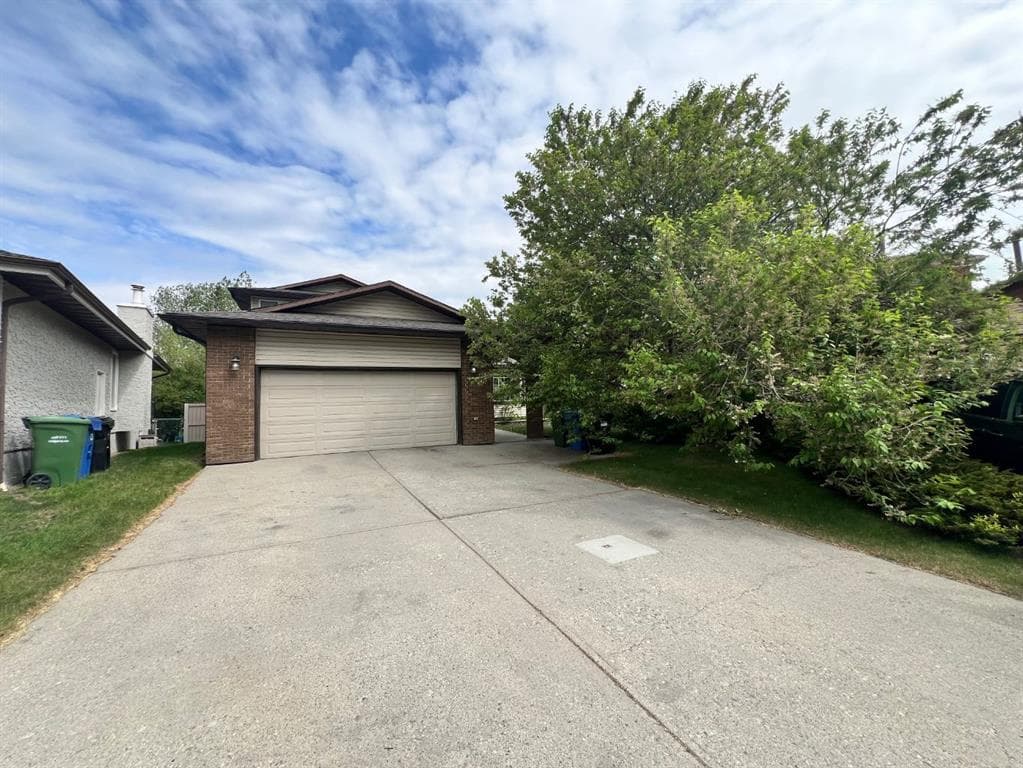 3-bed Detached for sale at 436 Ranchridge Bay NW, Calgary