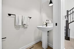 Thumbnail 36