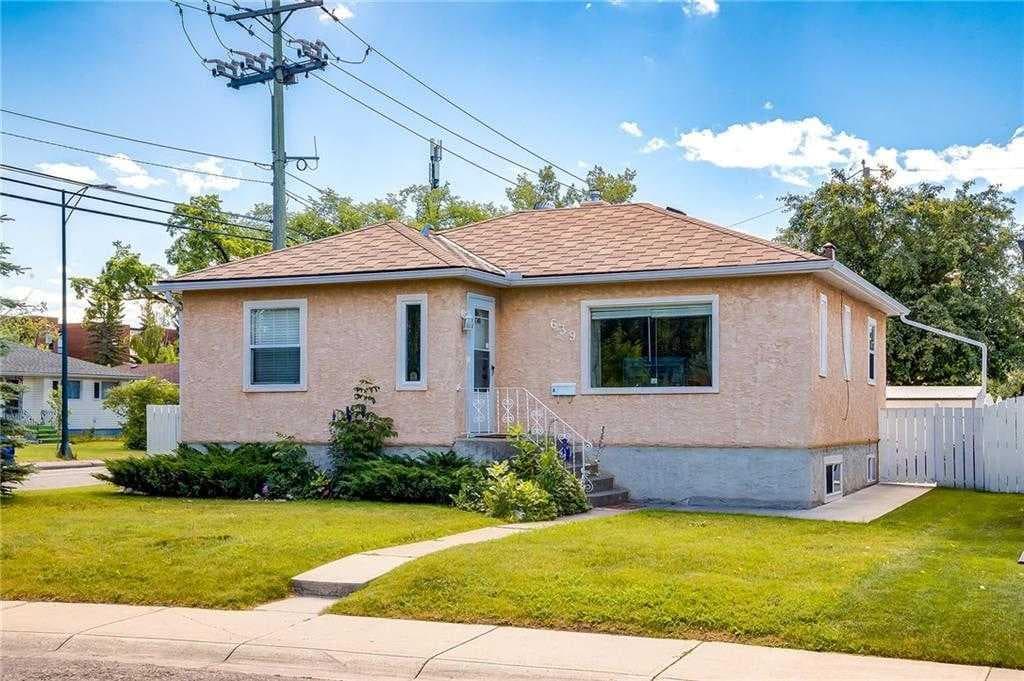 2-bed Detached for sale at 639 18 Avenue NE, Calgary