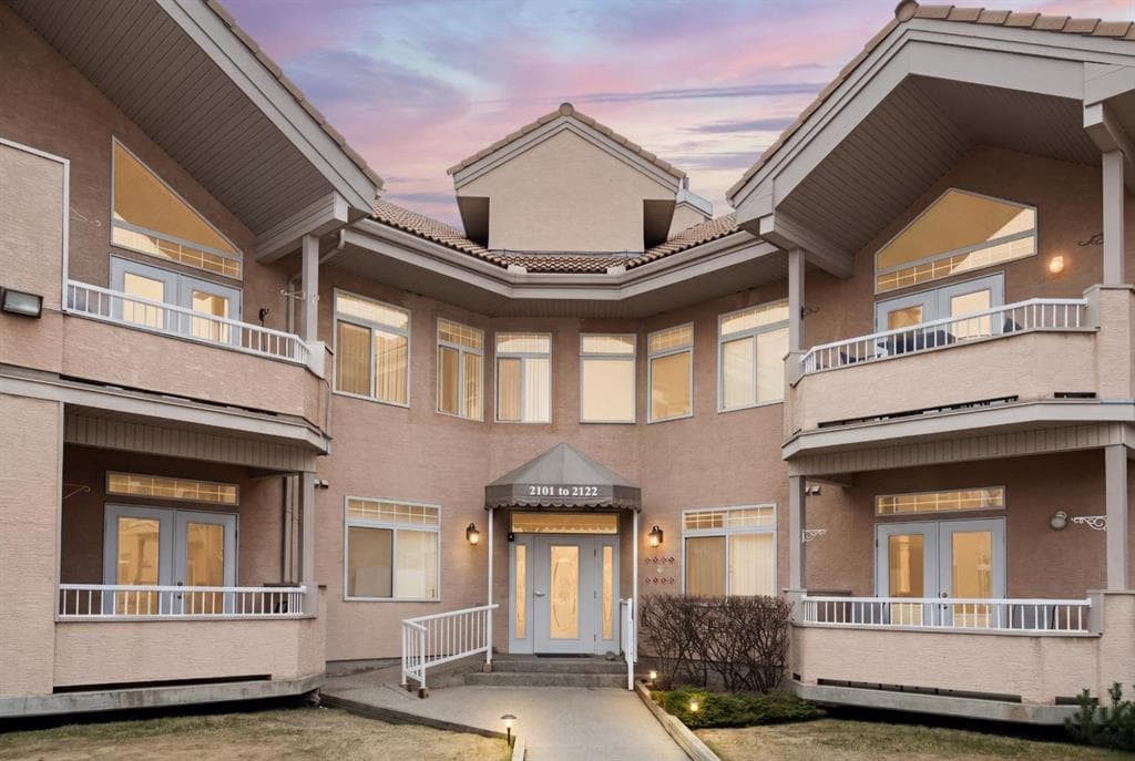 2-bed Apartment for sale at ., 2107 Patterson View SW, Calgary
