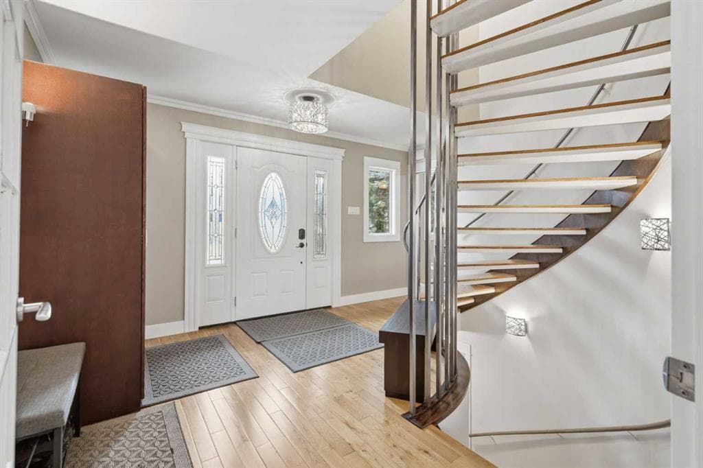 5-bed Detached for sale at 3308 Lakeside Crescent SW, Calgary