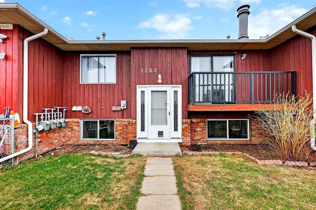 2-bed Townhouse for sale at E, 1203 44 Street SE, Calgary