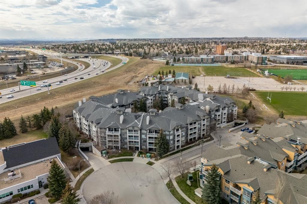 3-bed Apartment for sale at 439, 35 Richard Court SW, Calgary
