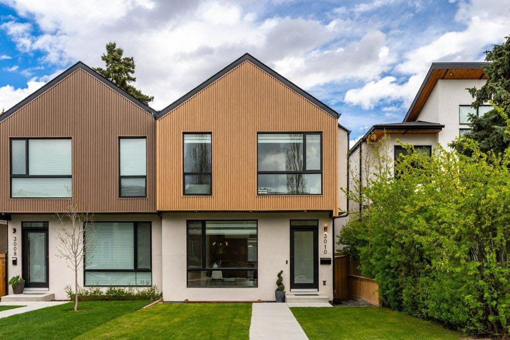 4-bed Semi-detached for sale at 3010 26A Street SW, Calgary