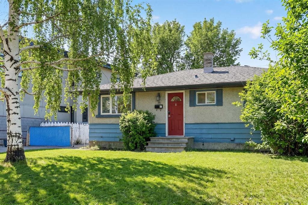 2-bed Detached for sale at 16 Heston Street NW, Calgary