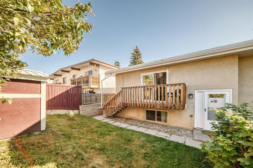 2-bed Townhouse for sale at 724D Raynard Crescent SE, Calgary