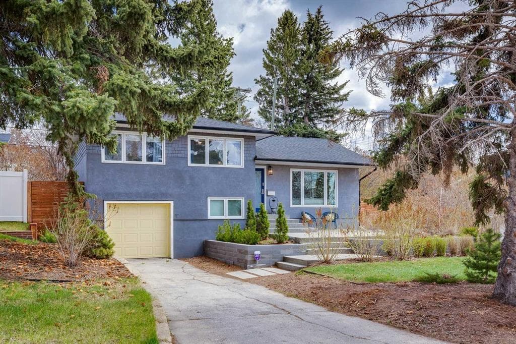 4-bed Detached for sale at 28 Calandar Road NW, Calgary