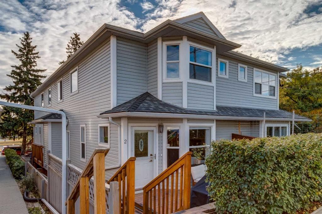 2-bed Townhouse for sale at 2, 2013 24 Street SW, Calgary