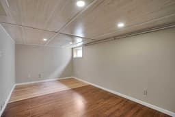 Thumbnail 38