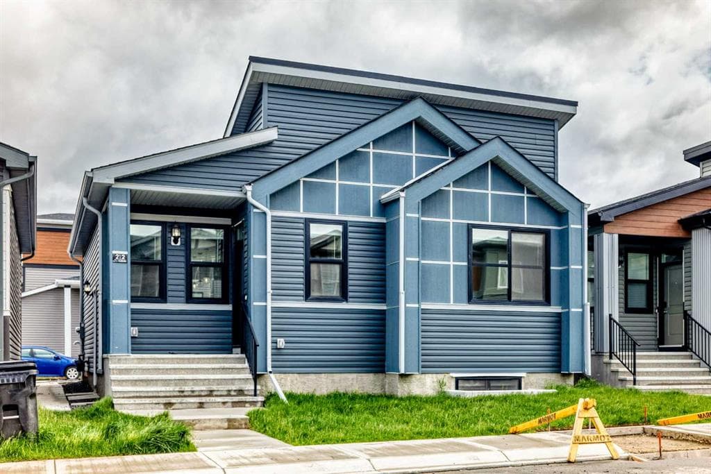 4-bed Detached for sale at 212 Lucas Place NW, Calgary