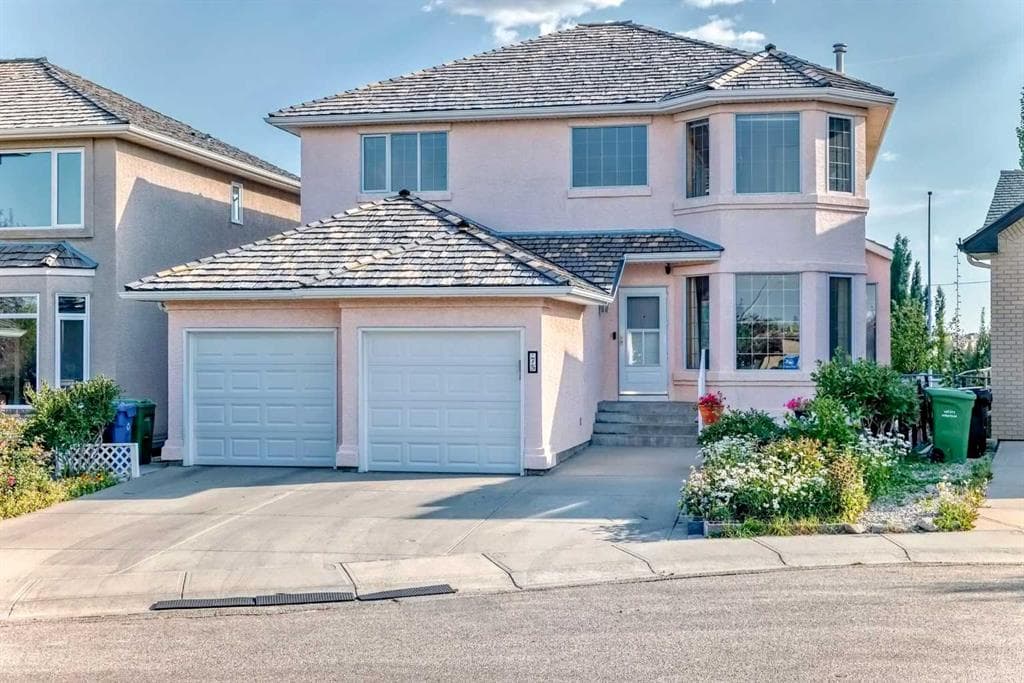 4-bed Detached for sale at 75 Hampstead Way NW, Calgary
