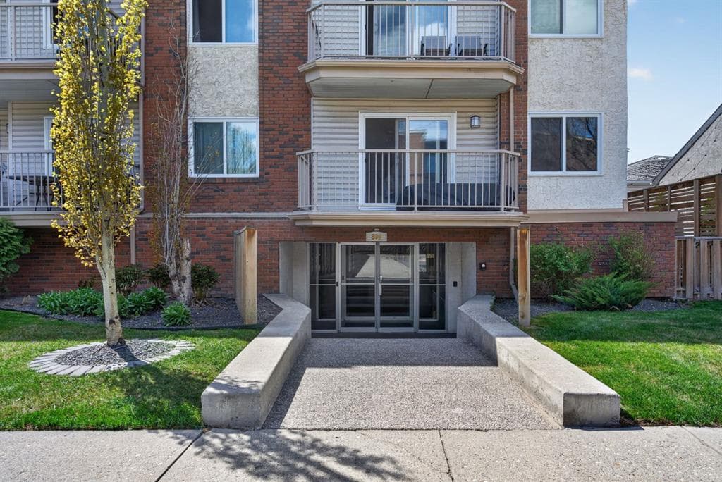 2-bed Apartment for sale at 202, 809 4 Street NE, Calgary