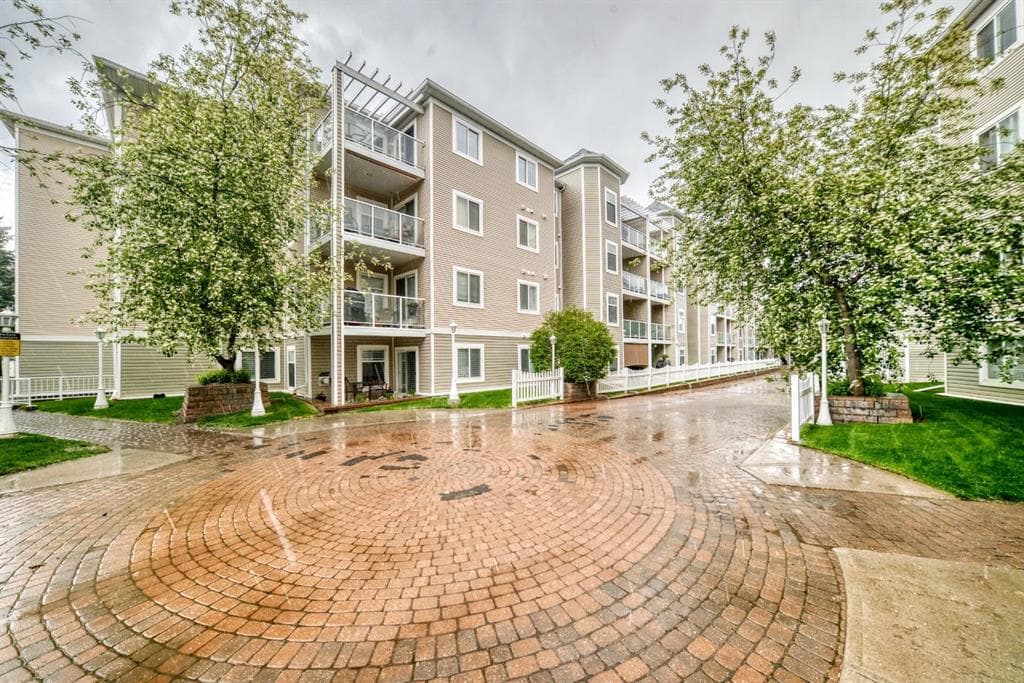 2-bed Apartment for sale at 415, 290 Shawville Way SE, Calgary