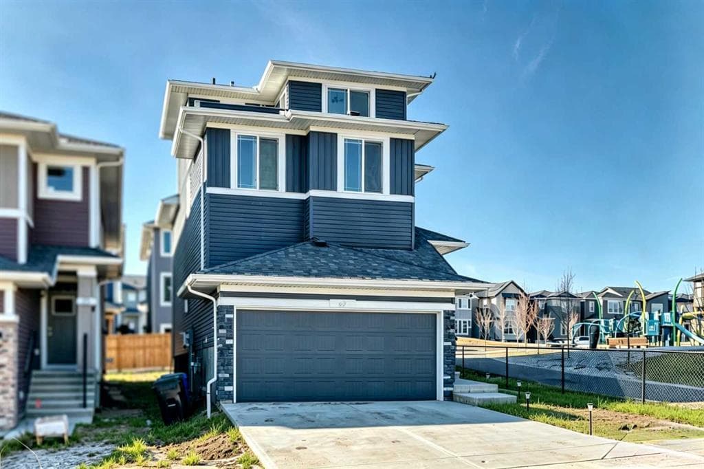 3-bed Detached for sale at 47 Amblefield Grove NW, Calgary