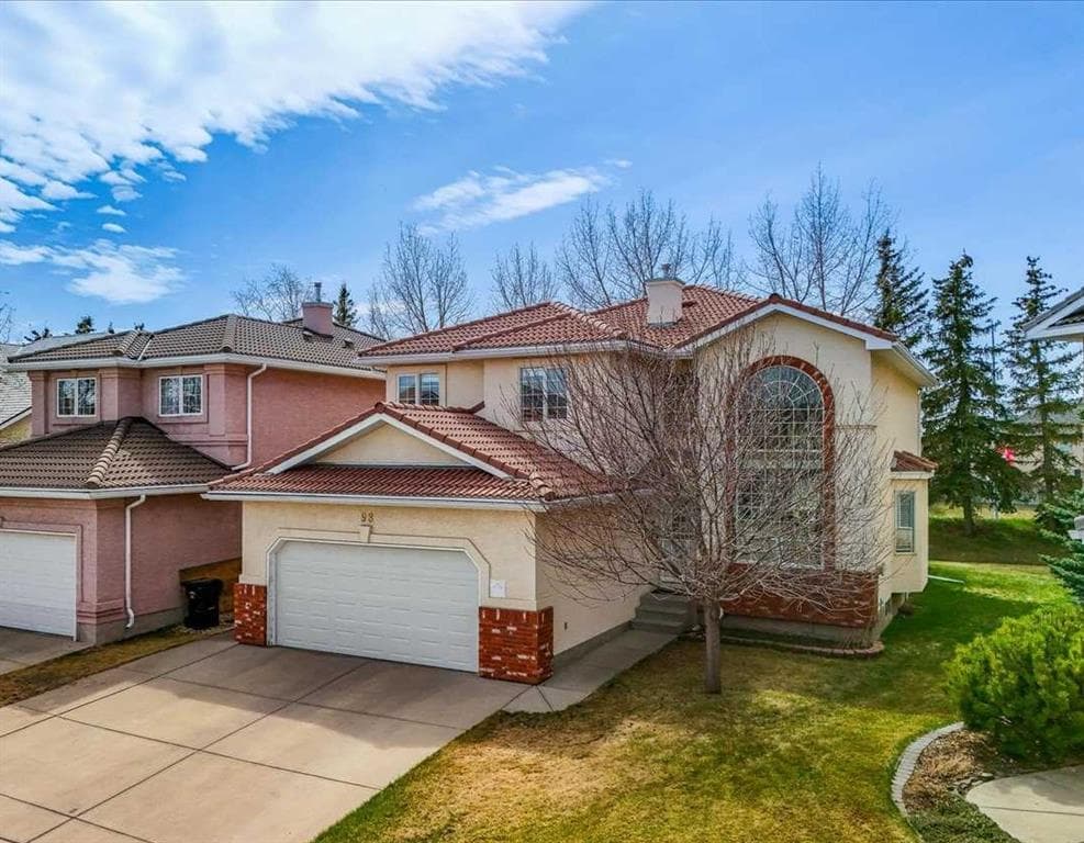 4-bed Detached for sale at 98 Hampstead Circle NW, Calgary