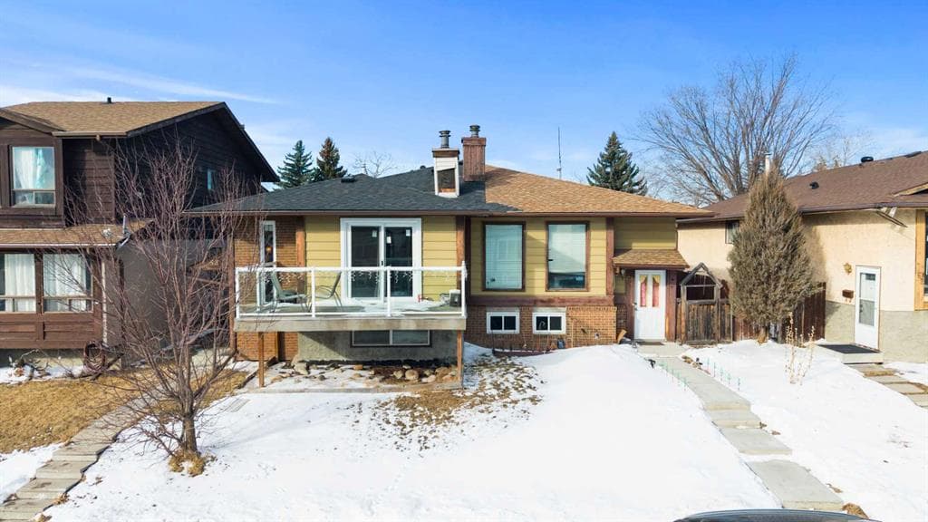 4-bed Semi-detached for sale at 58 Templeson Crescent NE, Calgary