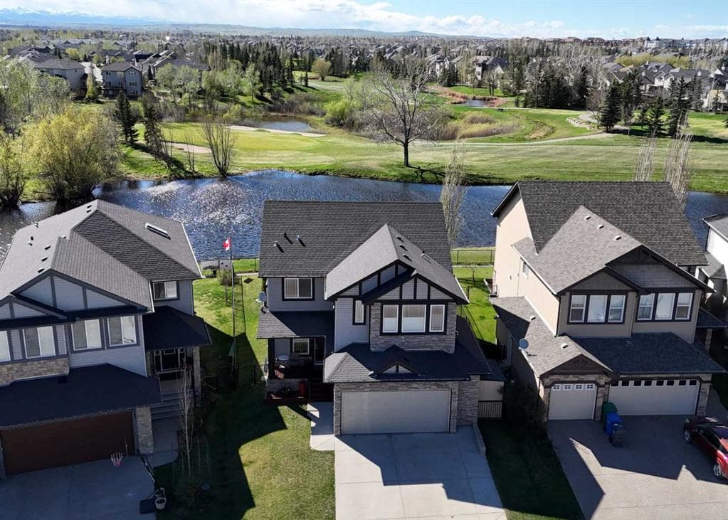 4-bed Detached for sale at 165 Crystal Green Drive, Okotoks