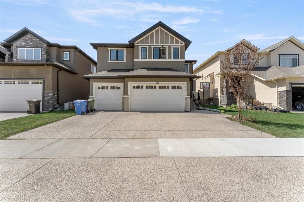 4-bed Detached for sale at 249 Kinniburgh Boulevard, Chestermere