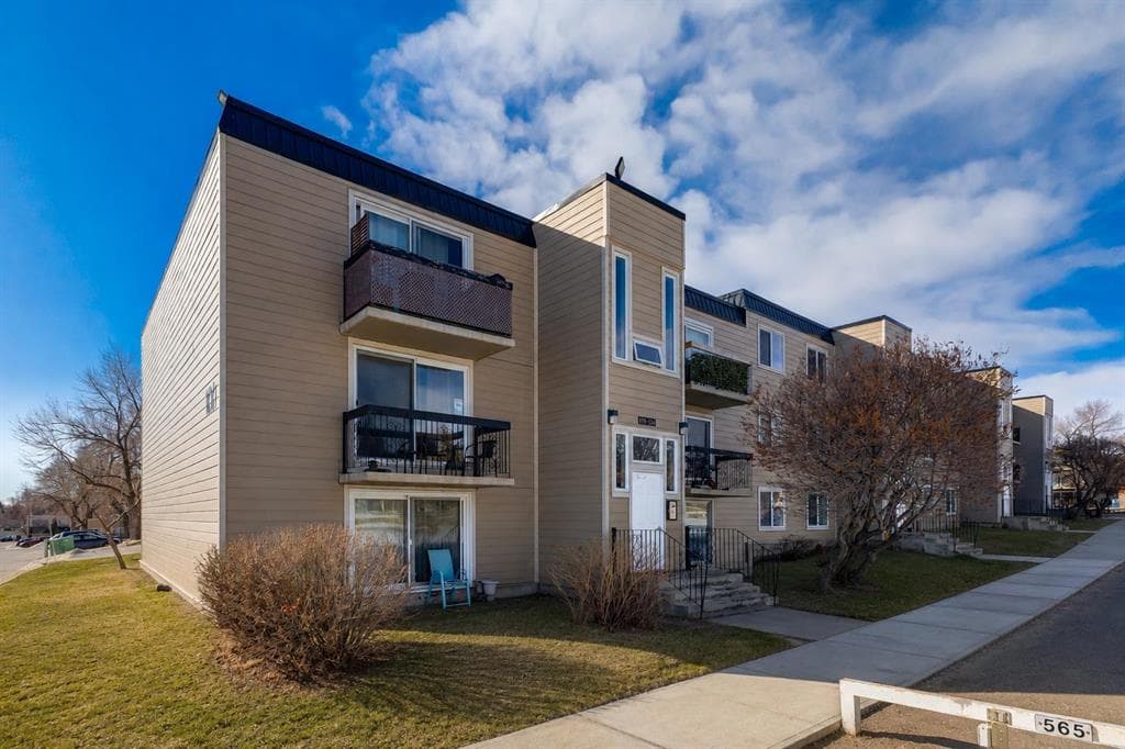 2-bed Apartment for sale at 120, 315 Heritage Drive SE, Calgary