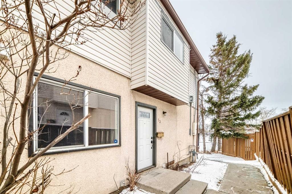 3-bed Townhouse for sale at 13, 4531 7 Avenue SE, Calgary