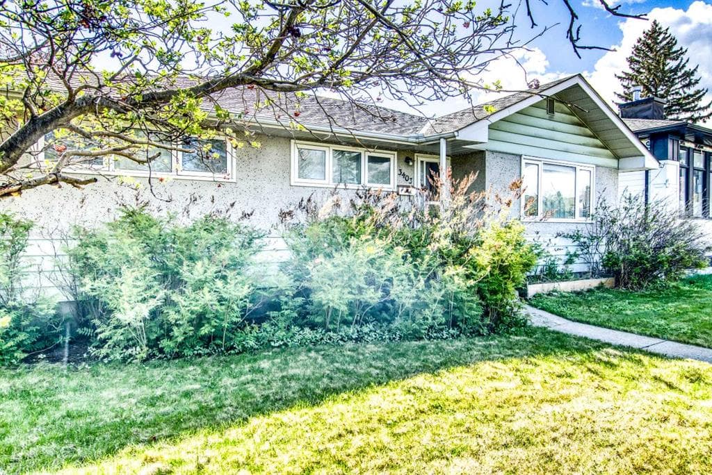 3-bed Detached for sale at 3403 19 Street NW, Calgary