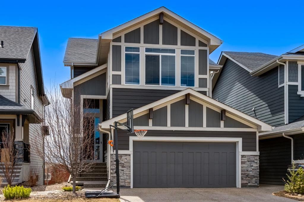 4-bed Detached for sale at 8 Sunrise Common, Cochrane