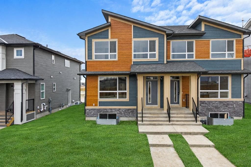 4-bed Semi-detached for sale at 117 Bridgeport Gate, Chestermere