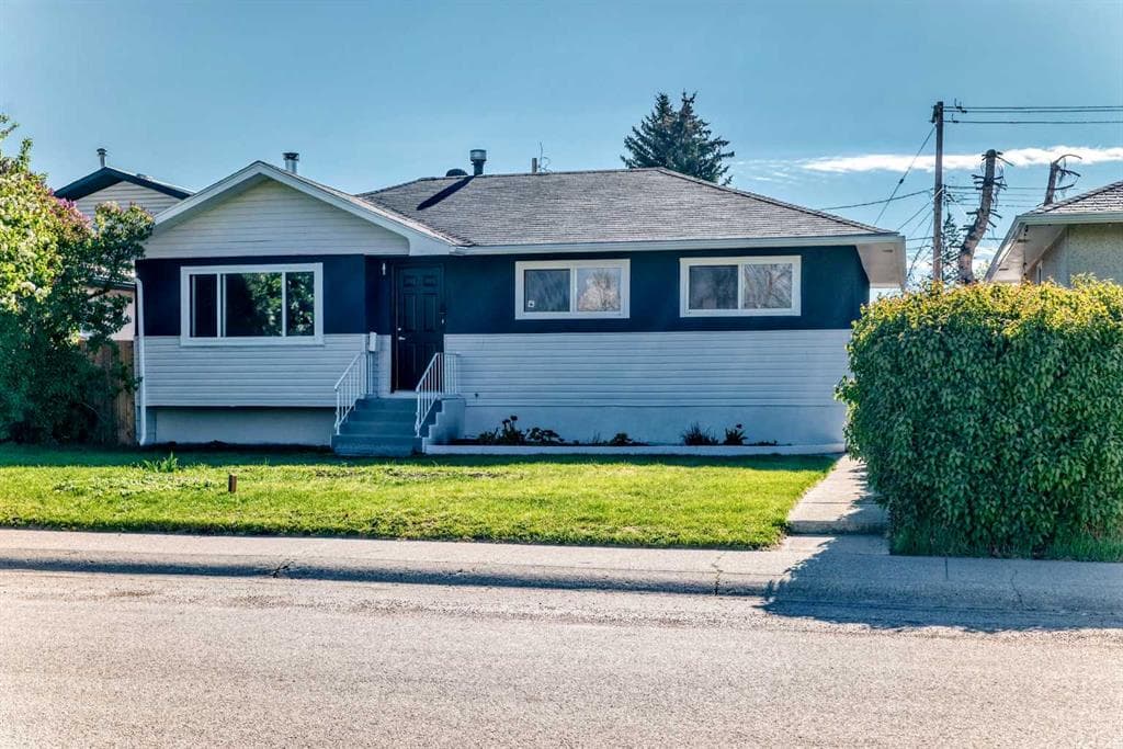 4-bed Detached for sale at 1508 45 Street SE, Calgary