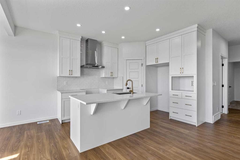 4-bed Detached for sale at 131 Corner Glen Grove NE, Calgary