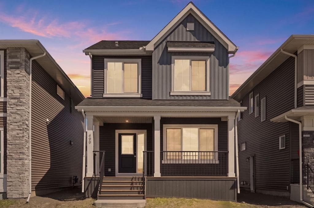 3-bed Detached for sale at 499 Lawthorn Way SE, Airdrie