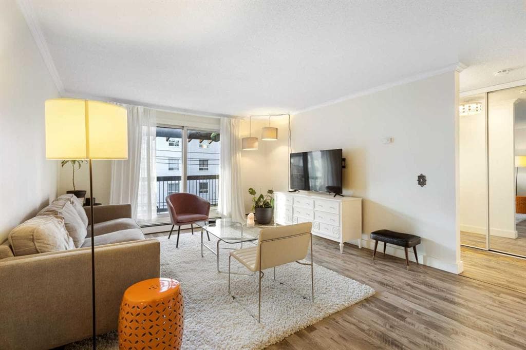1-bed Apartment for sale at 305, 2611 15A Street SW, Calgary