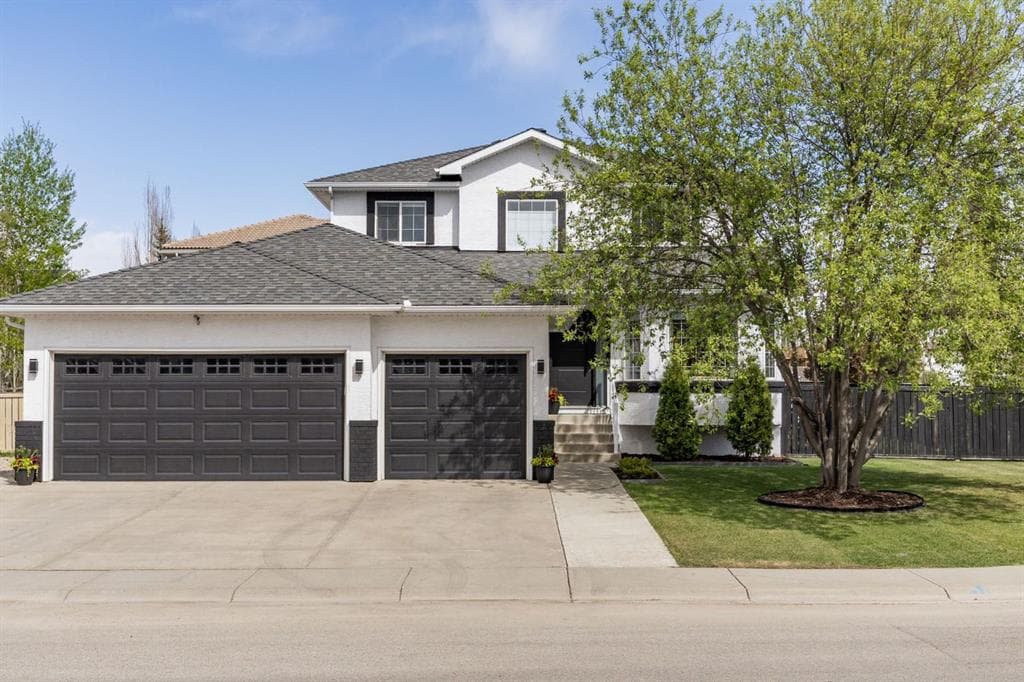 5-bed Detached for sale at 116 Cove Road, Chestermere