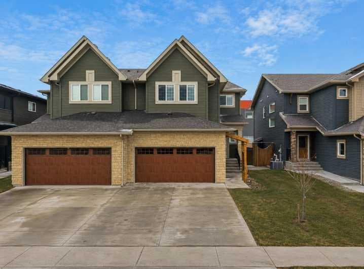 4-bed Semi-detached for sale at 183 Kinniburgh Road, Chestermere
