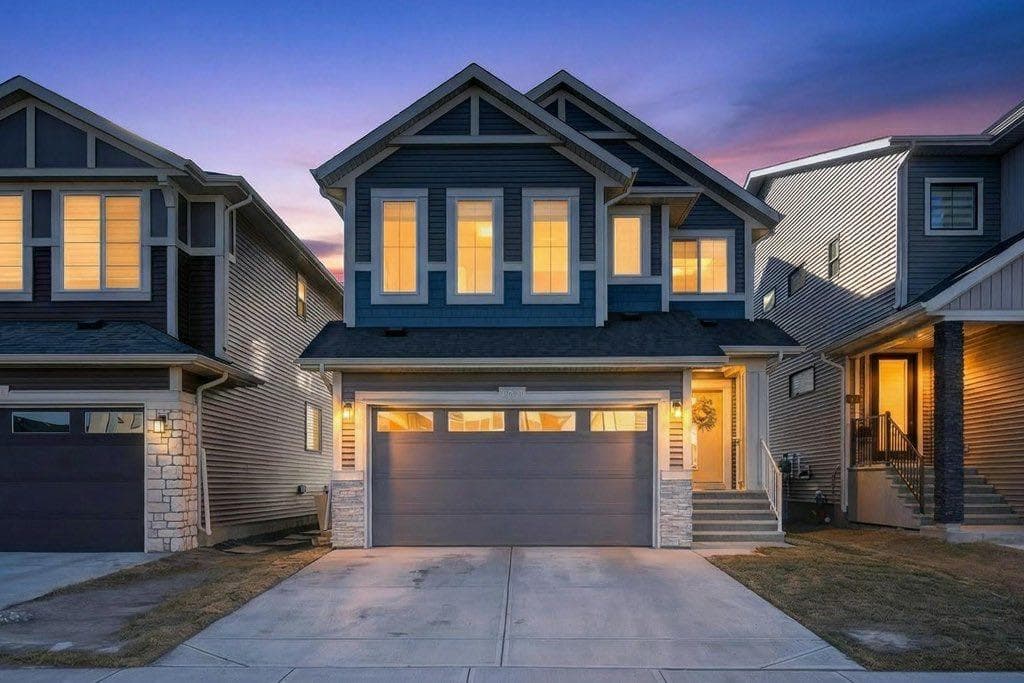 5-bed Detached for sale at 665 Creekmill Court SW, Airdrie