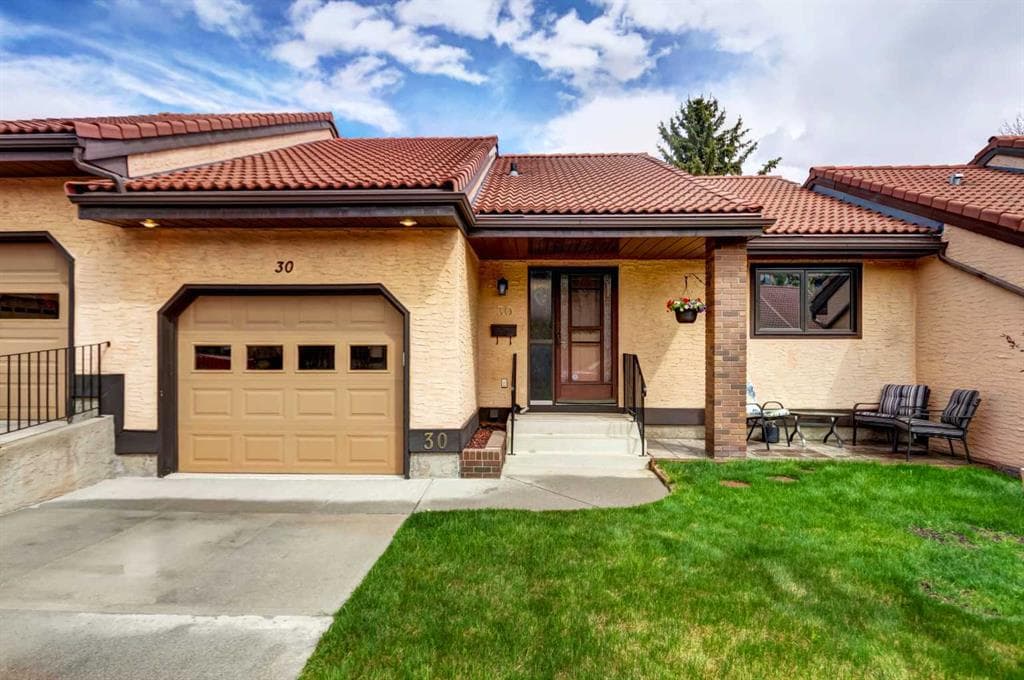 2-bed Townhouse for sale at 30, 118 Strathcona Road SW, Calgary