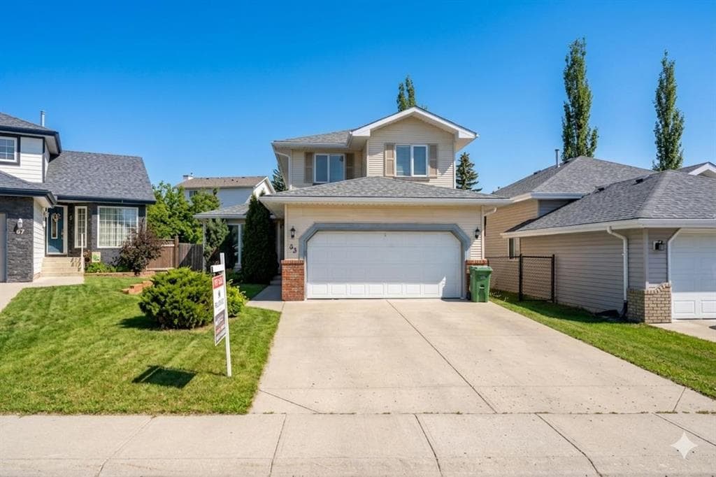 3-bed Detached for sale at 63 Hawkmount Green NW, Calgary