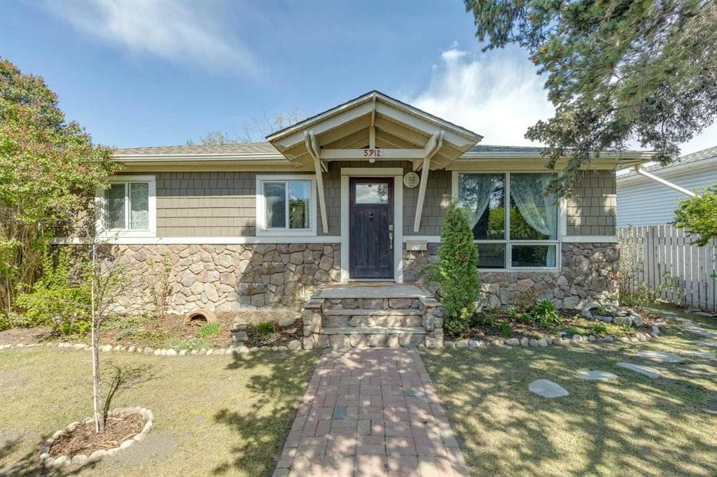 2-bed Detached for sale at 3912 77 Street NW, Calgary