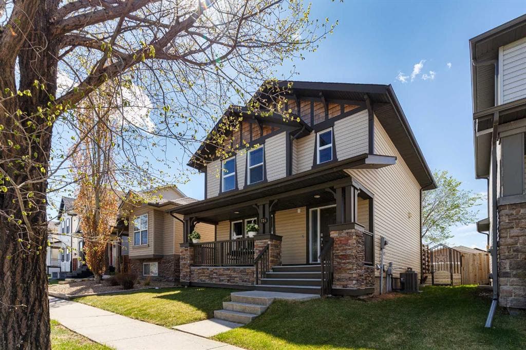 3-bed Detached for sale at 724 Prestwick Circle SE, Calgary